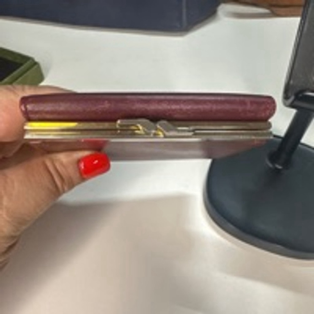 Cartier Wallet Burgundy - Picture 5 of 13